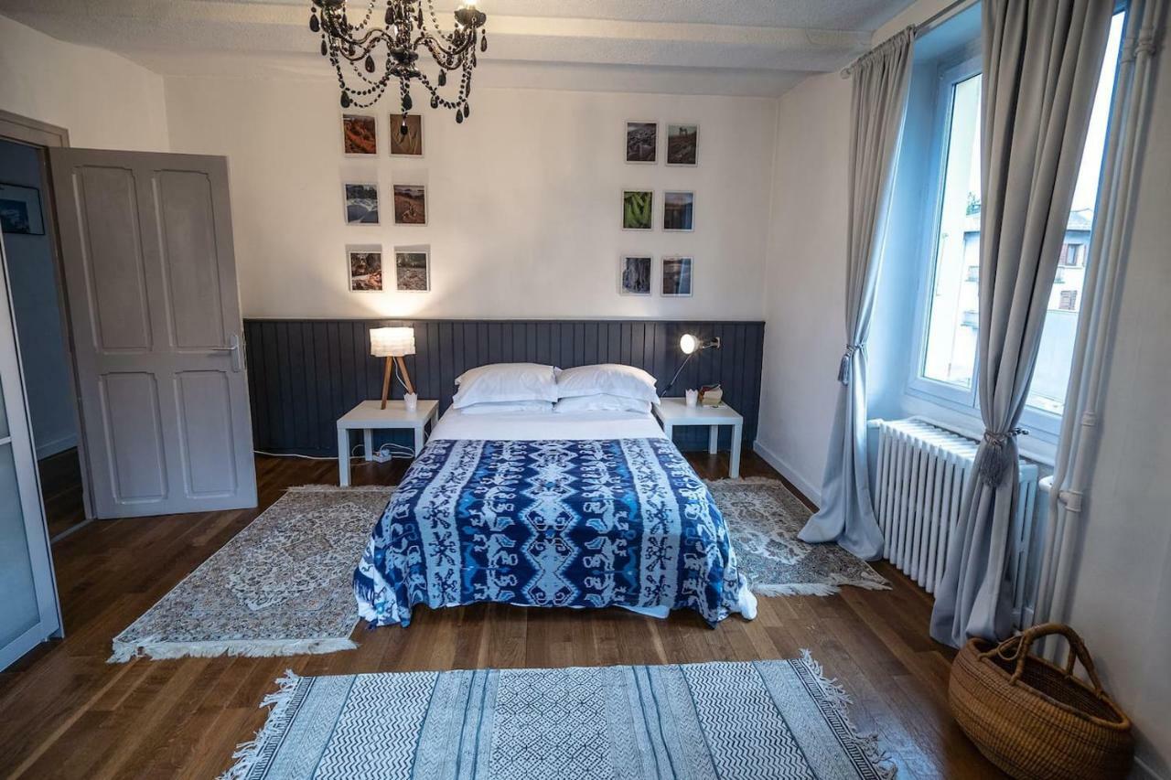 Bright Airy Spacious Apartment Паси Екстериор снимка